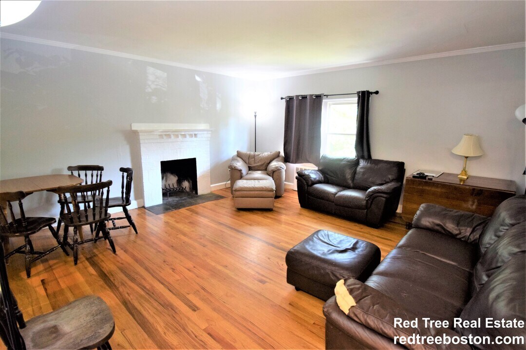 9-11 Undine Rd. Unit 2 in Boston, MA - Building Photo