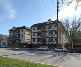 Eagleview Apartments in Los Angeles, CA - Building Photo - Building Photo