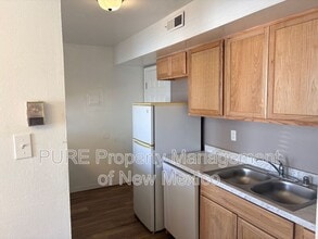 10912 Towner Ave NE in Albuquerque, NM - Building Photo - Building Photo