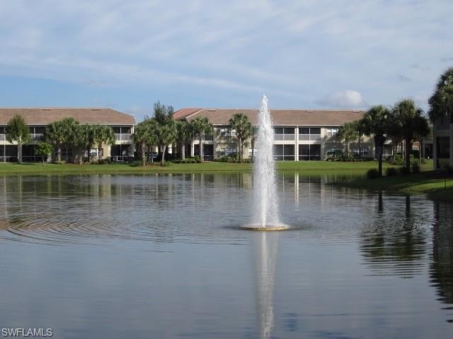 12181 Summergate Cir in Ft. Myers, FL - Foto de edificio