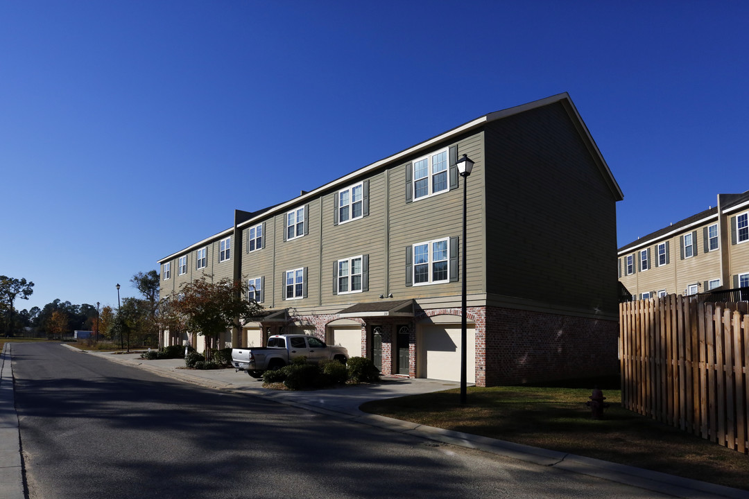 Orchard At The Bay in D'Iberville, MS - Building Photo