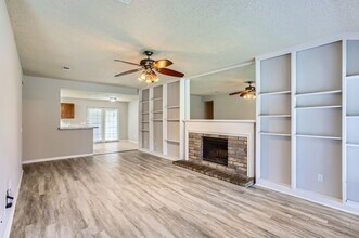 11910 Yearling Dr in Houston, TX - Building Photo - Building Photo