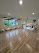 59 Dover St in Lindenhurst, NY - Building Photo - Building Photo