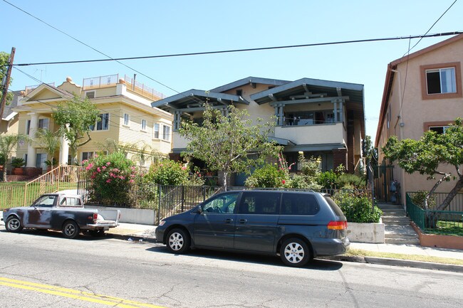 2680-2682 W 9th St in Los Angeles, CA - Building Photo - Building Photo