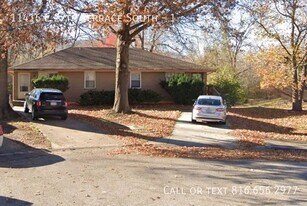 11416 E 27th Terrace S in Independence, MO - Building Photo