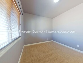 7630 Dutch Loop in Colorado Springs, CO - Foto de edificio - Building Photo