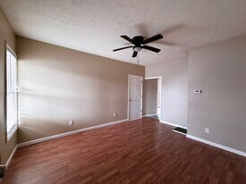 201 E McLean St, Unit A in Manchester, TN - Building Photo