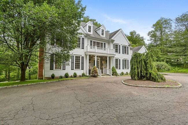 property at 5 Winthrop Hill