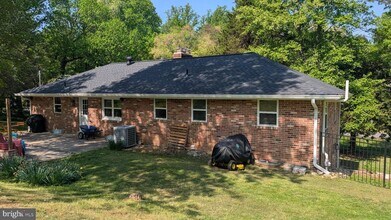 15715 Tierra Dr in Silver Spring, MD - Building Photo - Building Photo