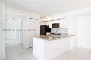 655 SW 111th Way in Pembroke Pines, FL - Building Photo - Building Photo