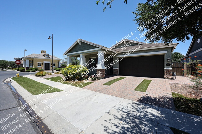 property at 10556 E Nichols Ave