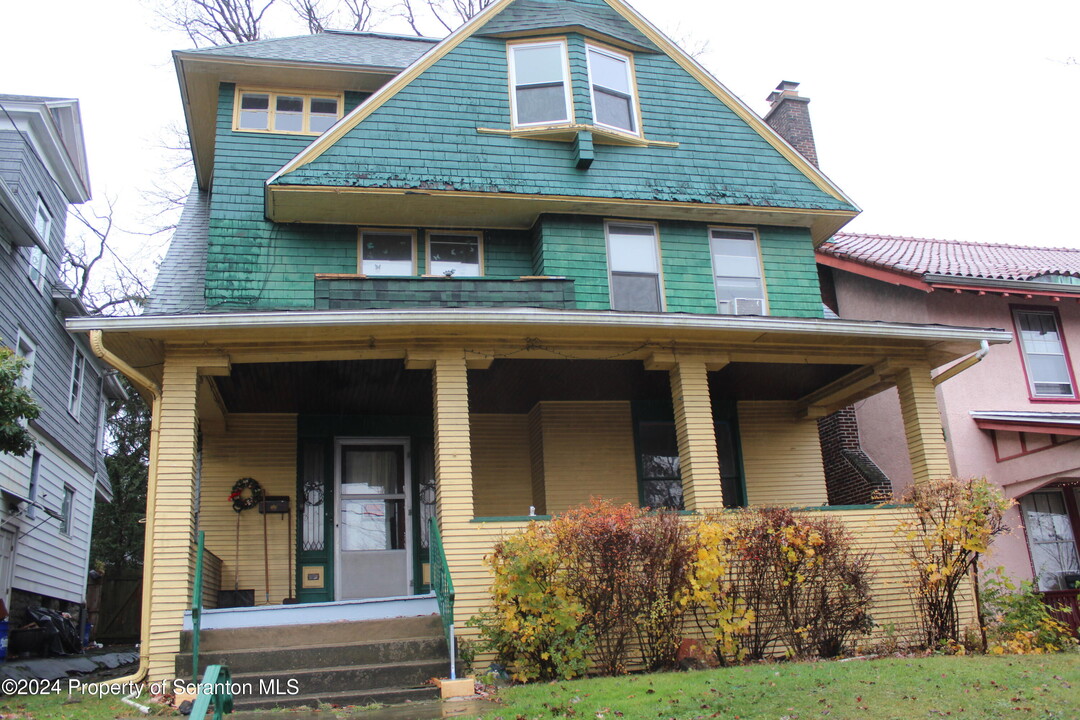 220 Colfax Ave in Scranton, PA - Foto de edificio