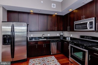 22 S Front St-Unit -505 in Philadelphia, PA - Foto de edificio - Building Photo