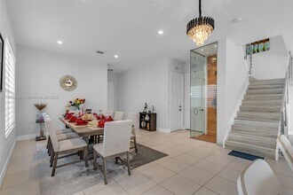 3332 W 95th Terrace in Hialeah, FL - Building Photo - Building Photo