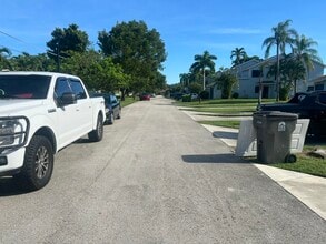 1581 Woodbridge Lakes Cir in West Palm Beach, FL - Building Photo - Building Photo