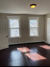 177 Cliff St in Naugatuck, CT - Building Photo - Building Photo