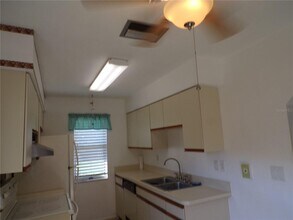 25068 Harbor View Rd in Punta Gorda, FL - Building Photo - Building Photo