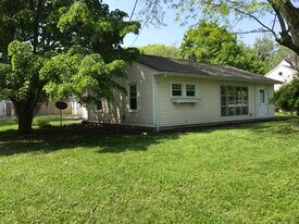 300 Heikes Ave in Dayton, OH - Building Photo