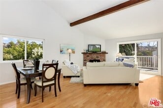 710 N Guadalupe Ave in Redondo Beach, CA - Building Photo - Building Photo