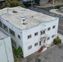 3855 Flower Dr in Los Angeles, CA - Building Photo
