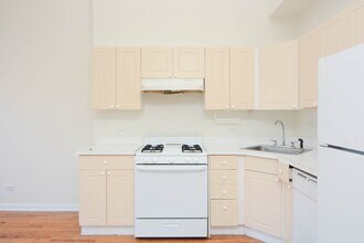 920 W Dakin St in Chicago, IL - Building Photo - Building Photo