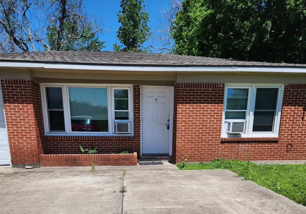 6118 Anderson St in Texas City, TX - Building Photo