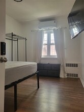 121-15 235th St in Queens, NY - Building Photo - Building Photo