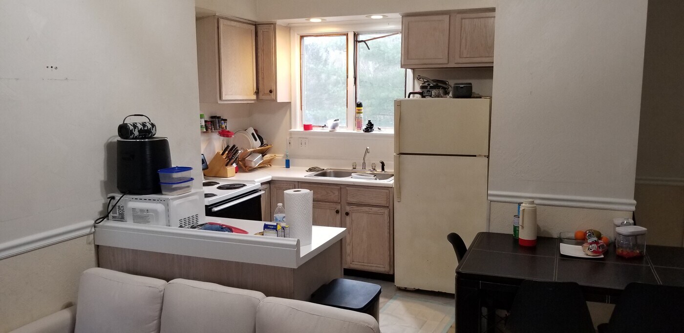 1105 Glenfield Rd, Unit 2 in Sewickley, PA - Foto de edificio