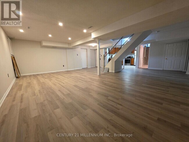 30 Wexford Rd in Brampton, ON - Building Photo - Building Photo