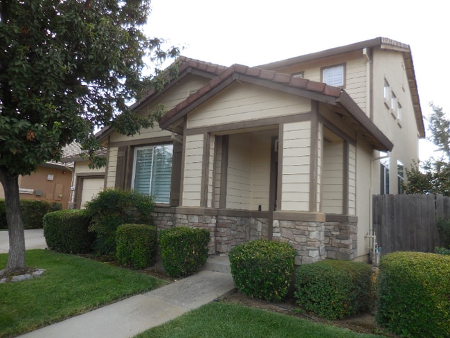 property at 1734 Lee Dr
