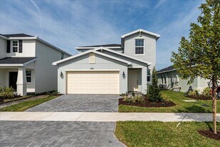 11161 NW Fernbrook Dr, Unit 1 Bedroom 315 in Port St. Lucie, FL - Building Photo