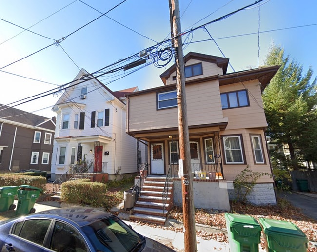 property at 5 Harris Rd