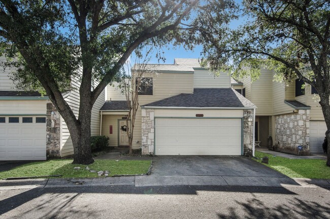 property at 8548 Echo Creek Ln