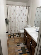 397 W Magnolia Ave in Hanford, CA - Building Photo - Building Photo