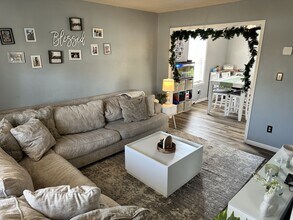 213 Mahogany Dr in Jacksonville, NC - Building Photo - Building Photo