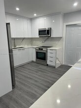 1230 NW 70th St in Miami, FL - Building Photo - Building Photo