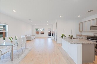 2848 Owl Head Dr in Andice, TX - Building Photo - Building Photo