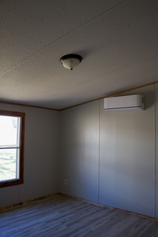 1830 Schell St in Cassville, MO - Building Photo - Building Photo