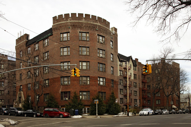 68 W 238 Street in Bronx, NY - Building Photo - Building Photo