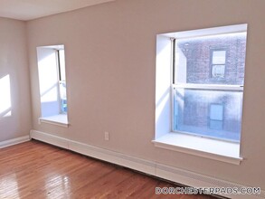 3 Presby Pl in Boston, MA - Building Photo - Building Photo