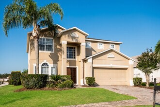 102 Kildrummy Dr in Davenport, FL - Building Photo - Building Photo