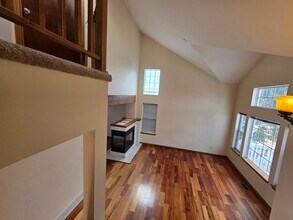 7664 Halleys Dr in Littleton, CO - Building Photo - Building Photo