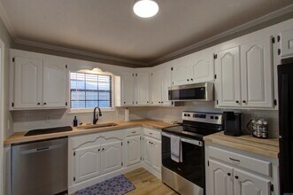 5805 Sidney Dr in Texarkana, TX - Building Photo - Building Photo