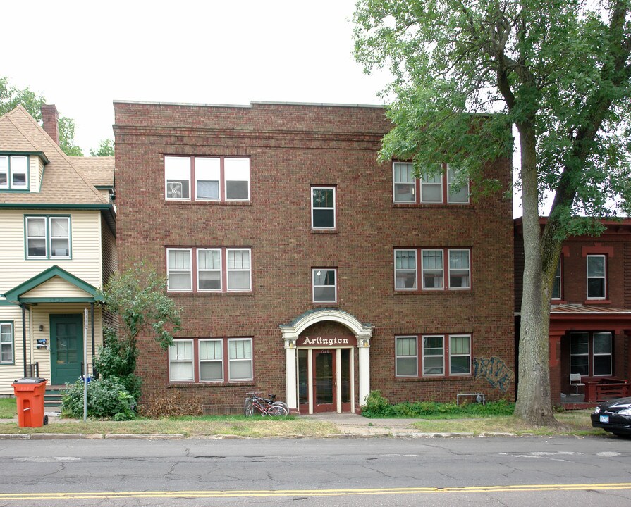 Arlington in Duluth, MN - Building Photo