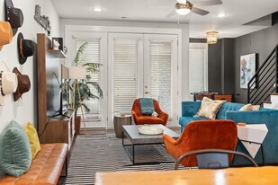 505 Wedgewood Ave in Nashville, TN - Building Photo