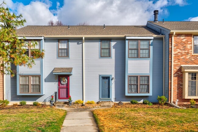 811 Kings Croft Dr in Cherry Hill, NJ - Building Photo - Building Photo