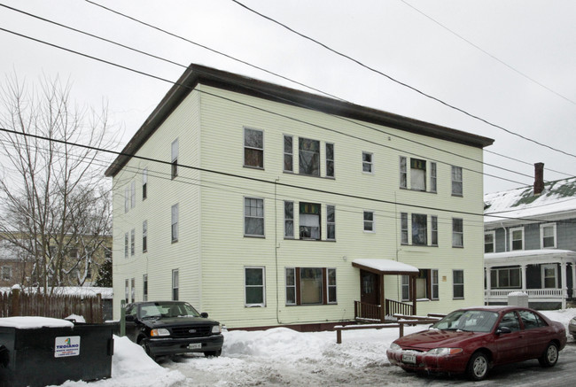 37 Union St in Lewiston, ME - Building Photo - Building Photo