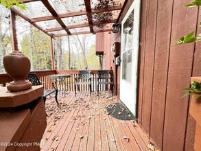 5115 Navajo Pl in Tobyhanna, PA - Building Photo - Building Photo