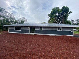 15-639-639 Puni Mauka Loop N in Pahoa, HI - Building Photo