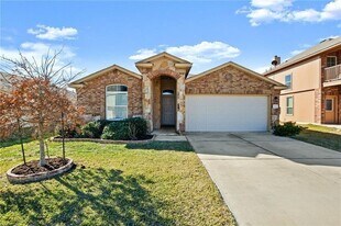 112 Hondo Gap Ln in Jarrell, TX - Building Photo